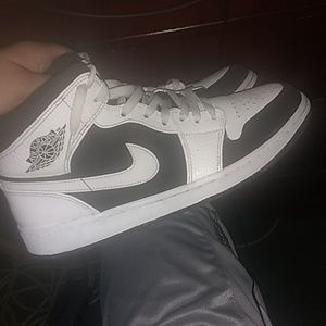 Air Jordan 1's
